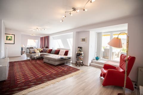 Top Airbnb: Munich Penthouse Rooftop Terrace in Dom Pedro