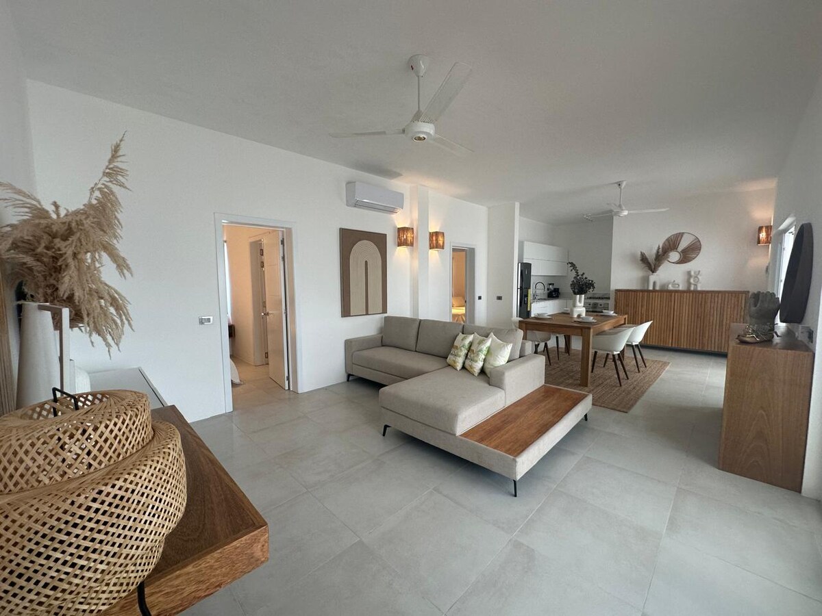 2 BDR de lujo y moderno con piscina Departamentos en renta en Las