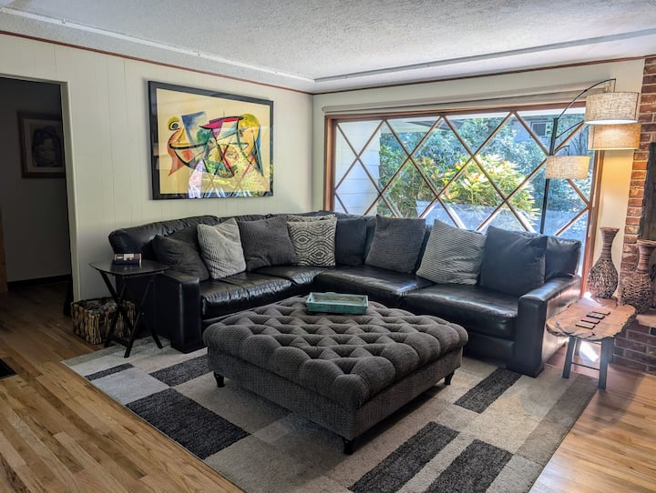Private, Furnished 1st Floor Of Peaceful Home - 比弗頓