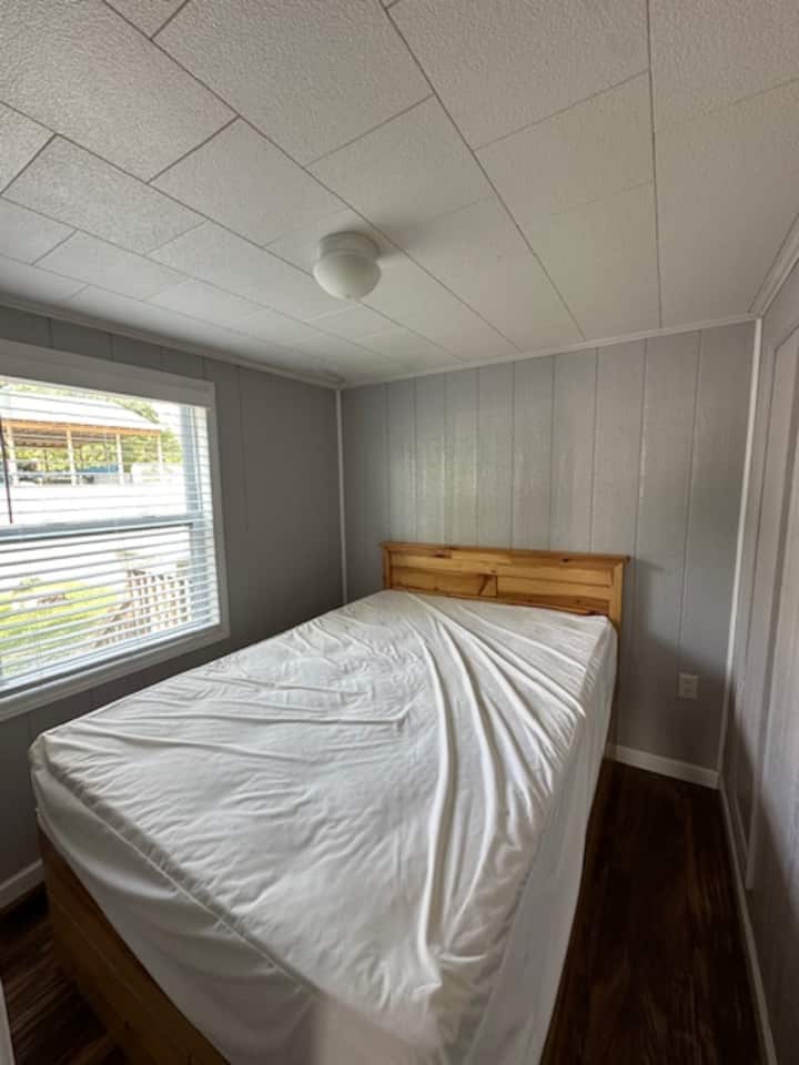 Dragon Cabin Rn06 - Northumberland, PA