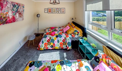 *Colourful life* house near Glasgow