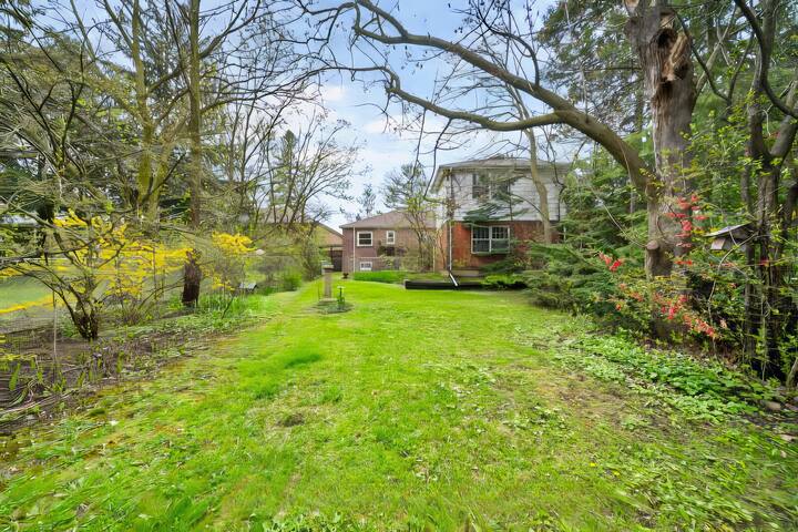 Yonge 5B2B 5mins to North York Central Station W P gallery image 4