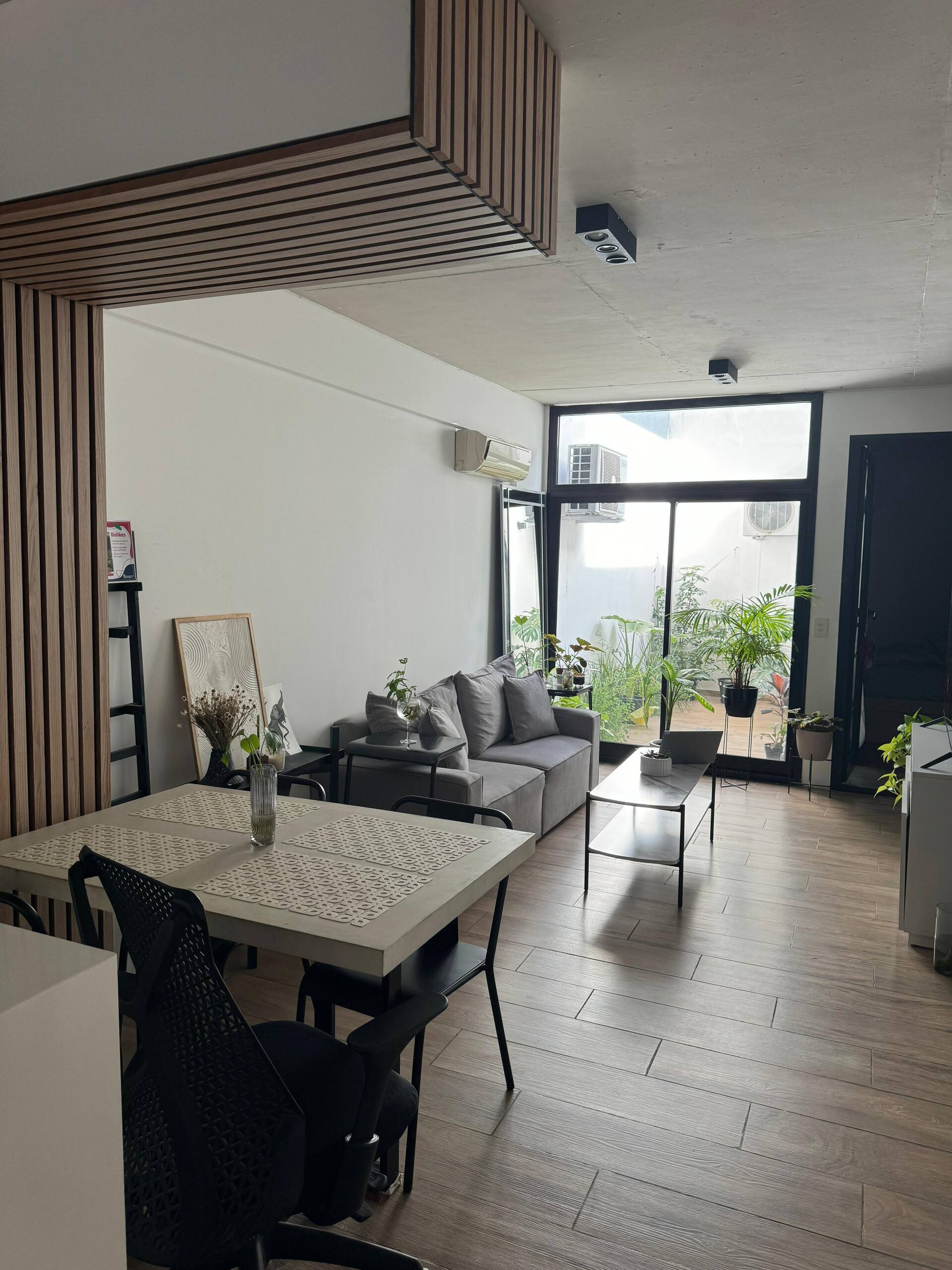 Two environments in Villa Urquiza