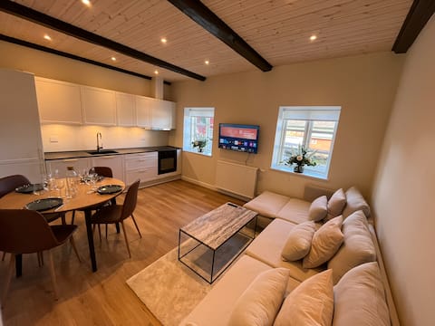 Apartment in long wing of Manor