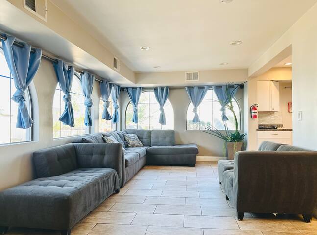 Heated Pool and Jacuzzi Serenity Oasis Lux Vegas gallery image 5