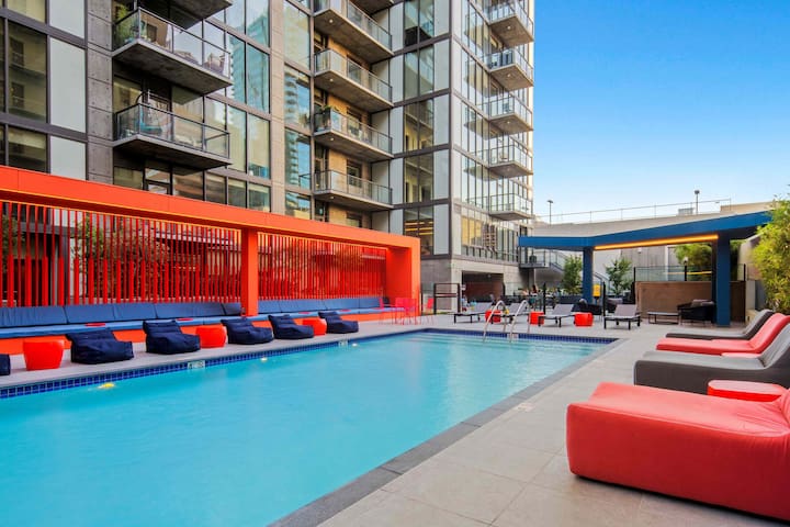 2 Bed 2 Bath Contemporary High-Rise