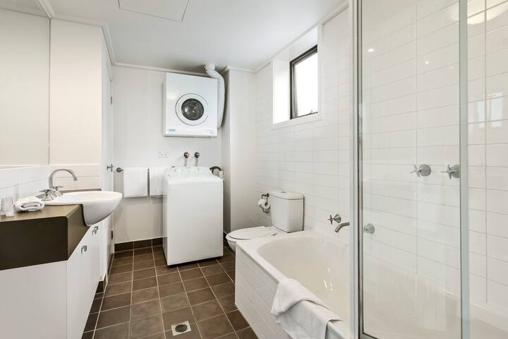 Two Bedroom Apartment gallery image 3