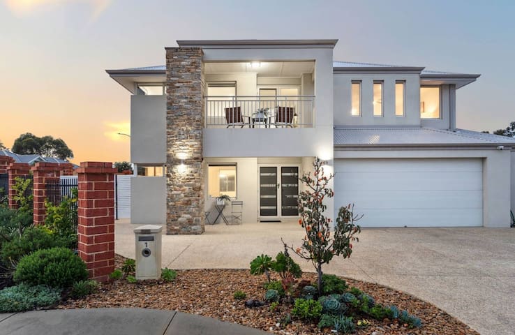 Spacious Family Home in Gwelup – Secure Location