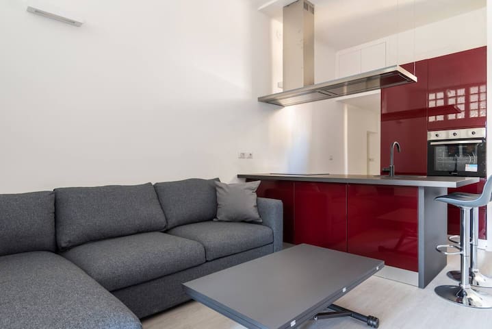 Check In Check Out Facile managed Airbnb listing 1