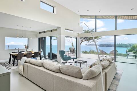 Coastal Luxury & stunning sea views over Torbay