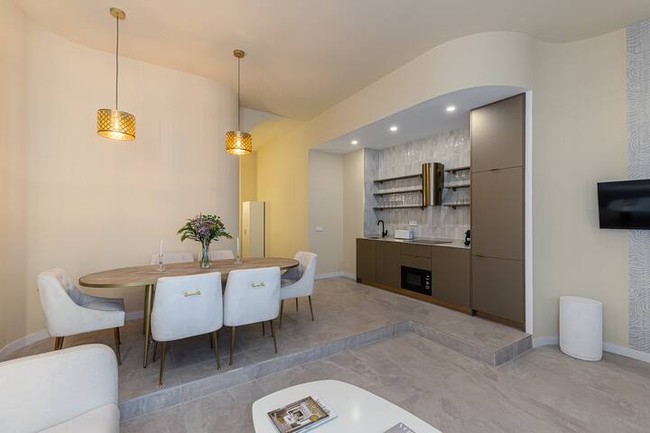 Queens Chamberi I – Alquiler Corta Duración gallery image 5