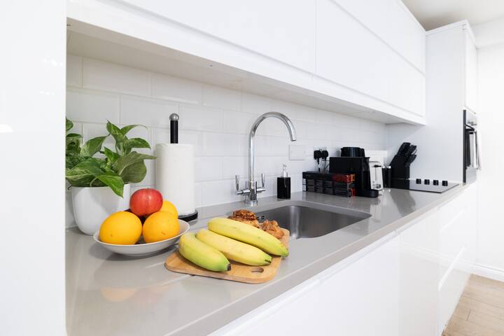 Kula Opera House – Premium 2 Bed Apartment gallery image 4