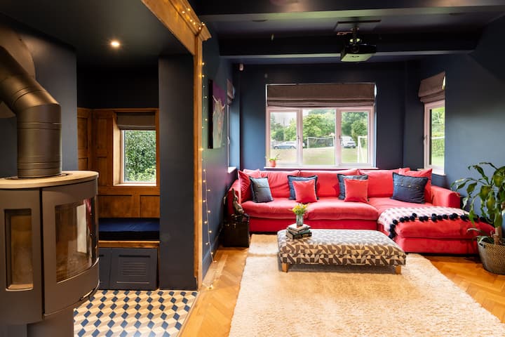 Luxury Family Retreat With Hot Tub And Sea Views - Charmouth