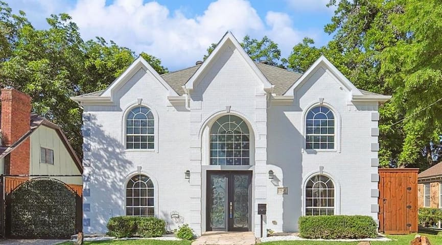 Texas sized living in Dallas!