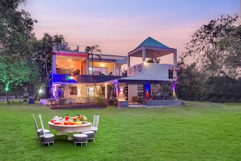 3BR | Pet+Pool | StayVista |Palm Perle @ Bhopal