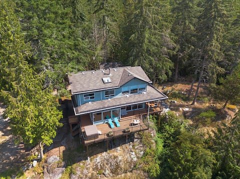 Forest home in Halfmoon Bay