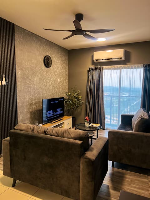 Puncak Alam Homestay, Netflix! (Eco Grandeur/Uitm)
