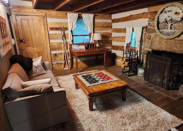 Cozy Cabin W/ Natural Beauty! - Bedford, VA