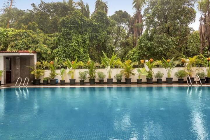 Pool image 10