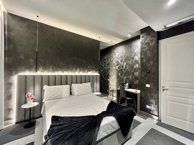 private luxury appartamento superior 5 piano gallery image 5