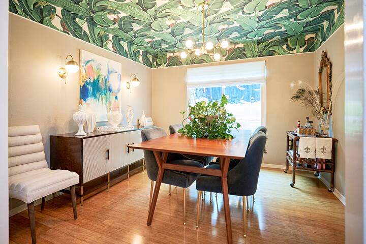 78704 Sola Oasis -Heated Pool, Hot Tub, EV Charger gallery image 5