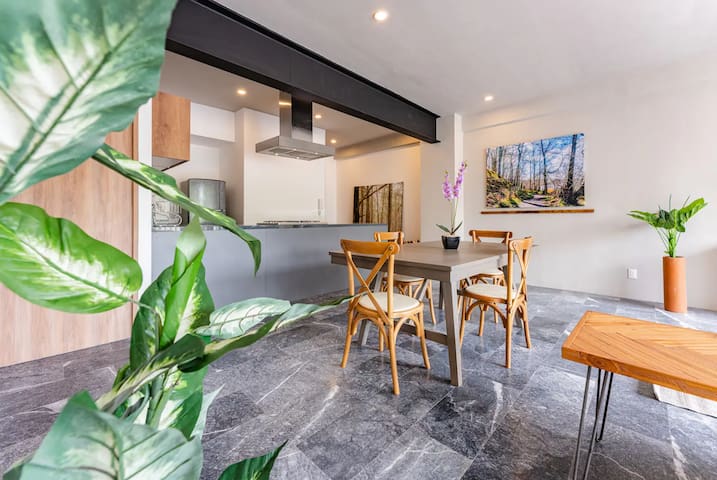 Chic Condesa Retreat: Perfect Stay in Mexico | 402