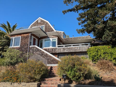 Waterfront VIEWS! Spacious retreat, SF, Napa, UCB!