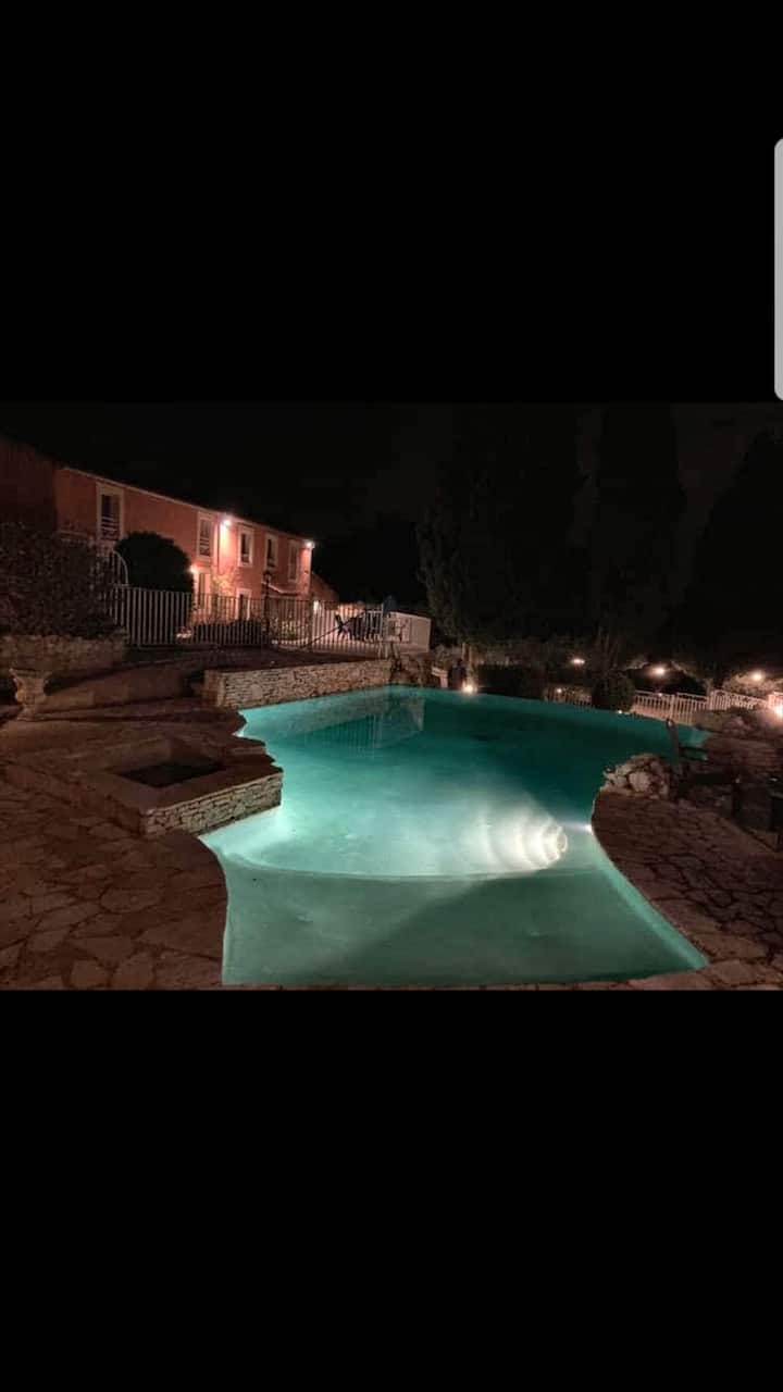 Maison De Campagne Au Calme - Rochefort-du-Gard