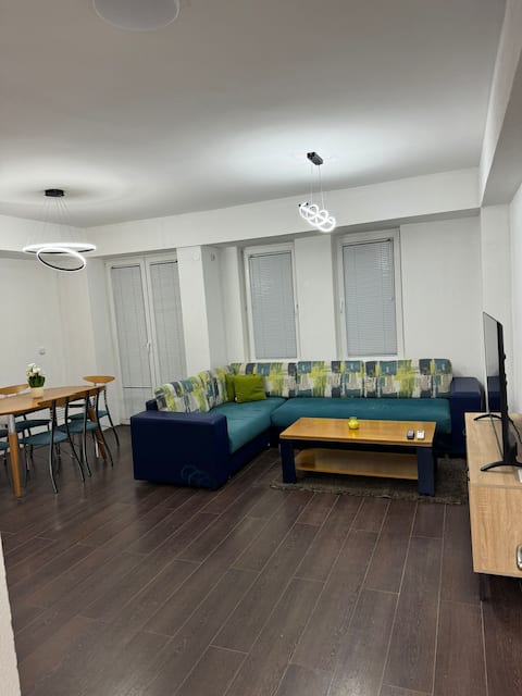 Cozy apartment with free parking