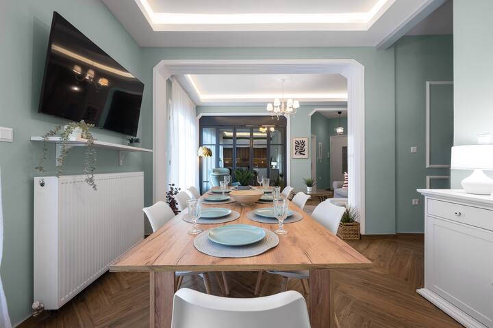 Homevision – Architectural Condo gallery image 3