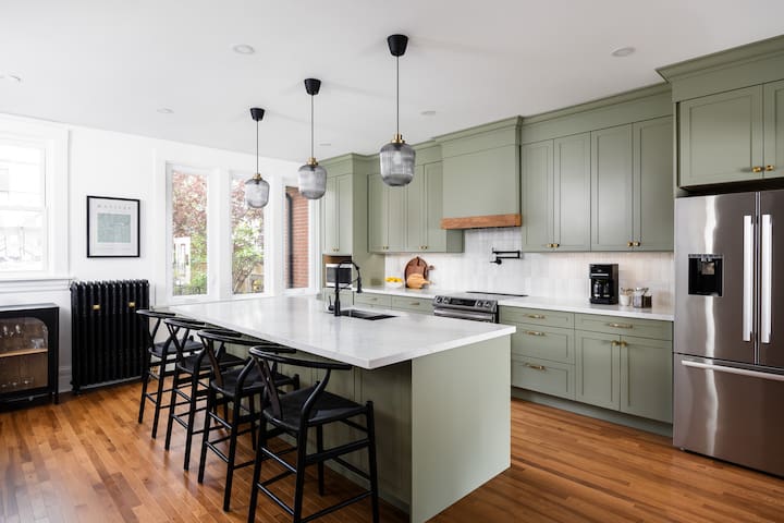 The Shannon House – 4Bed/2Bath + Free Parking!