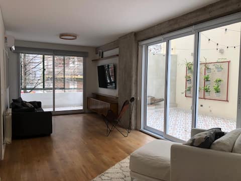 Propiedad de Airbnb exitosa: Spacious apartment in Belgrano R en Comuna 13