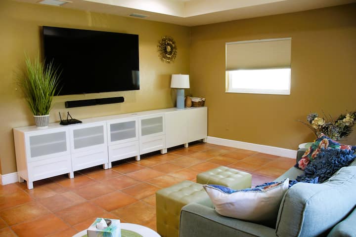 Family Friendly House With Private Pool - Sarasota, FL