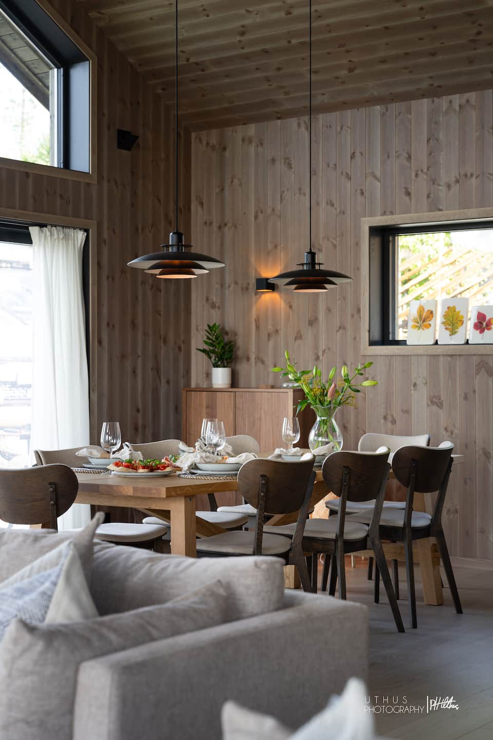 A design lodge above a Norwegian fjord, Vikersund, Buskerud, Norway, photo 6 of 10