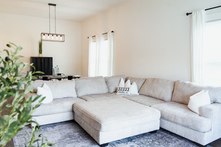 The 1925 Historic Havana Farmhouse! - Havana, FL