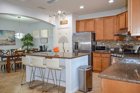 Comfy & Cozy Family Home | 4bd