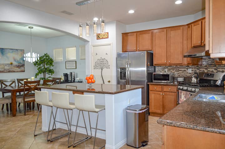 Comfy & Cozy Family Home | 4bd