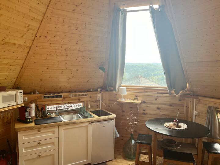 Cabane, Kota Gri’hôtes - Bourgogne-Franche-Comté