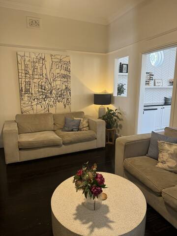 Lovely Home with City Views -100m to shops & cafes