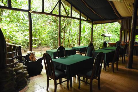 Private room/ac on river side