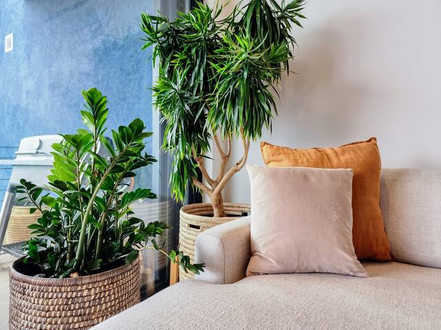 Stunning Sea View 2 Bedr. Apartment | Backup Power gallery image 3