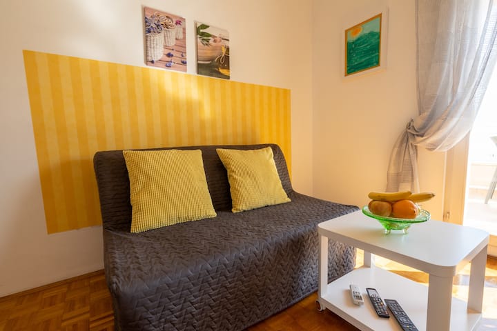 Botanika 3 (2 guests) sea view, parking place