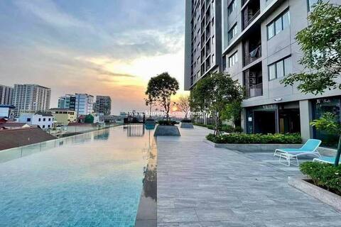2 Adjacent Apartments 4 Bedroom Furnished Pool/Gym