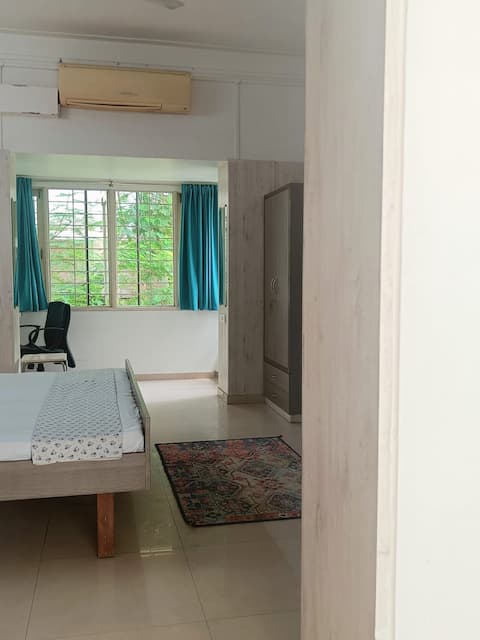 Villa/Luxury Room/Private Entry/Greenery/ Cafe