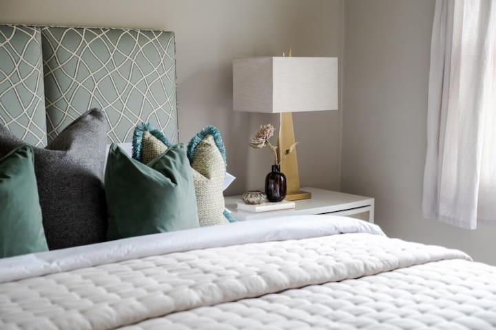 The Harrod’s Next Door House gallery image 2