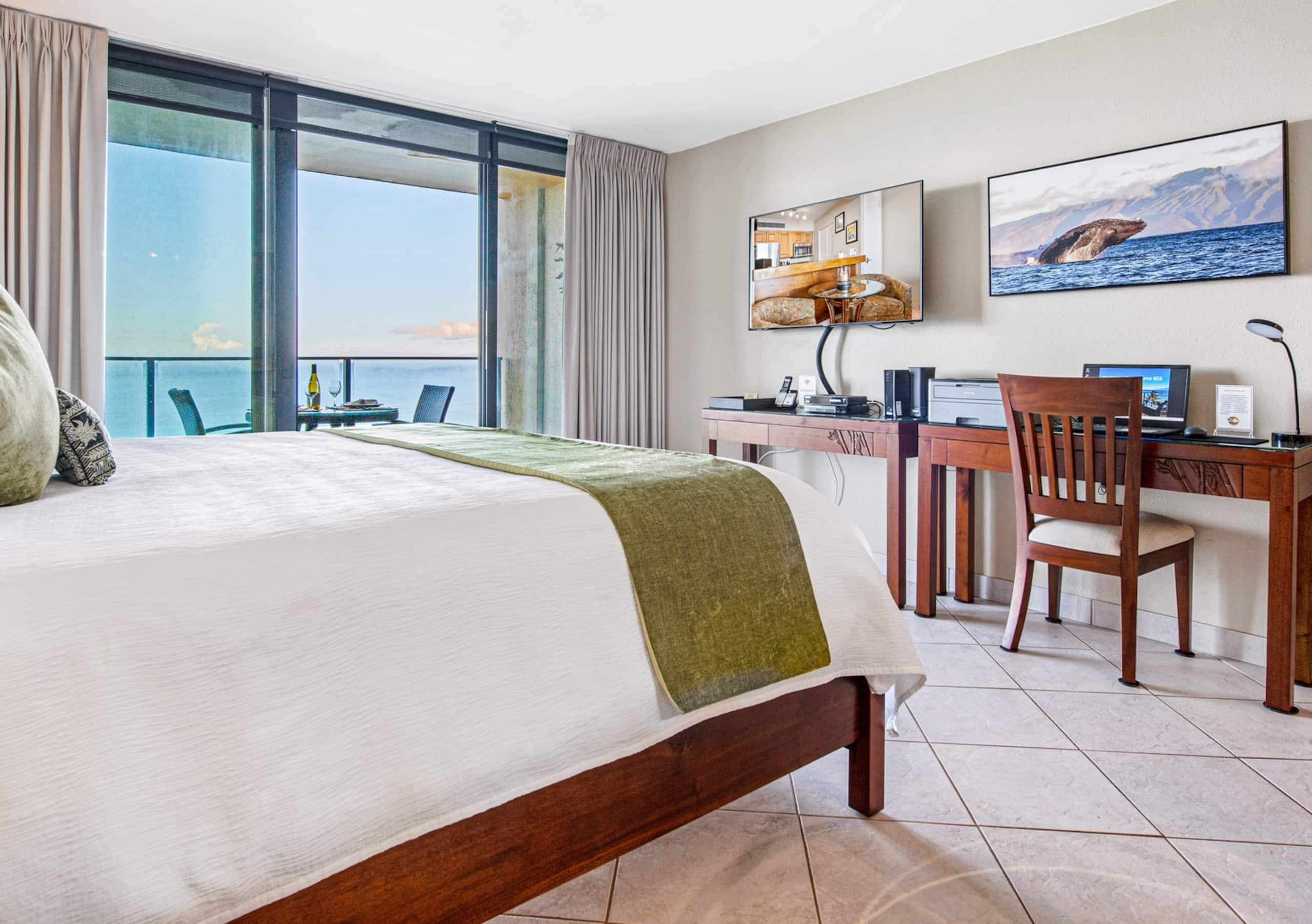 Condo in Lahaina · ★4.96 · 1 bedroom · 1 bed · 1 bath - Image 4