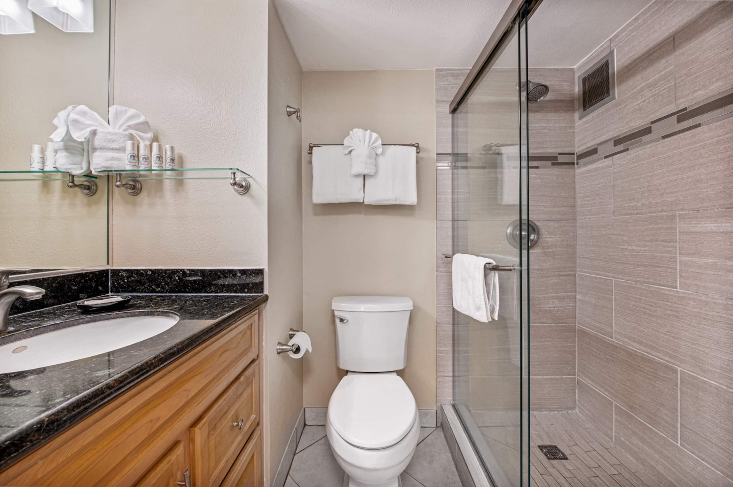 Condo in Lahaina · ★4.96 · 1 bedroom · 1 bed · 1 bath - Image 18