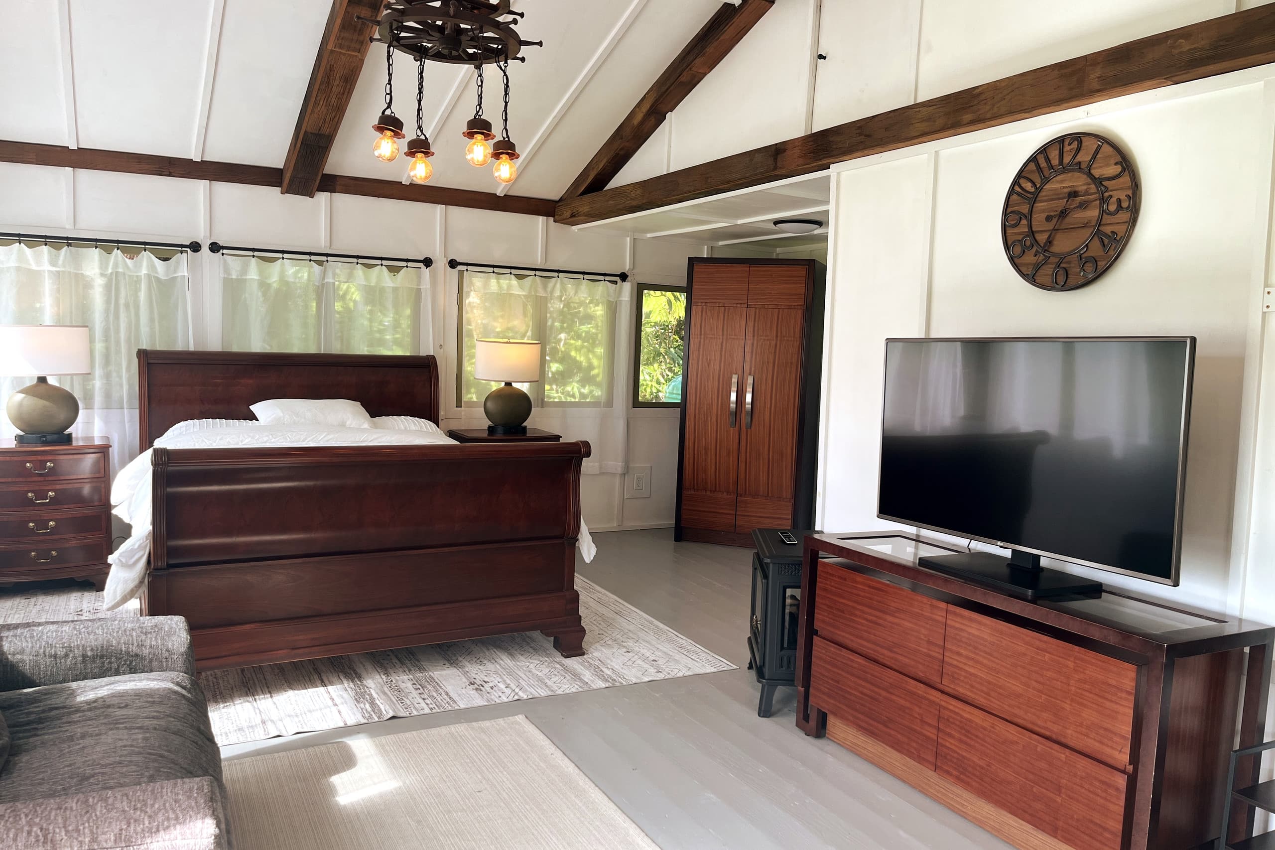 Guesthouse in Volcano · ★4.98 · Studio · 2 beds · 1 private bath - Image 14