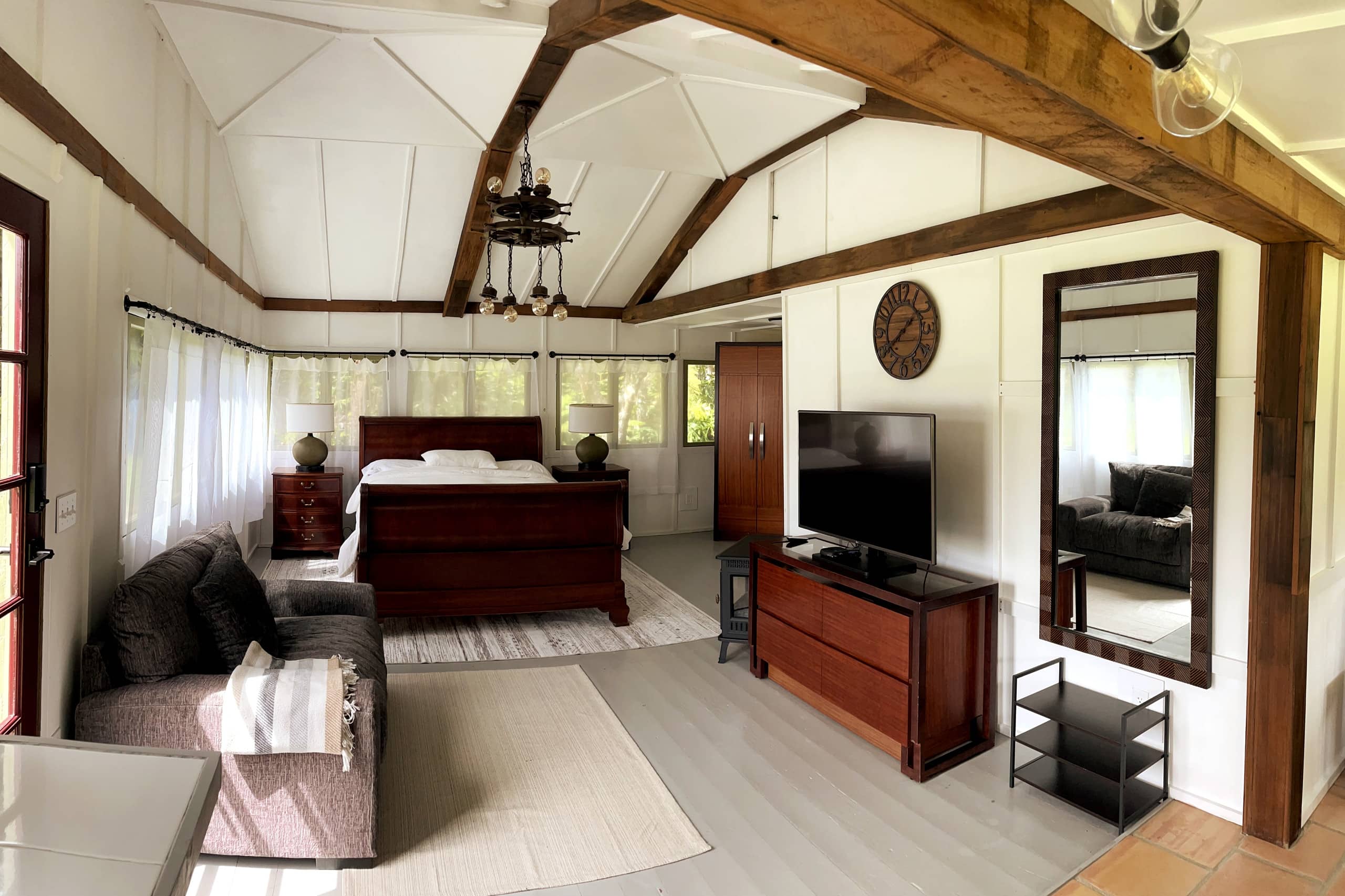 Guesthouse in Volcano · ★4.98 · Studio · 2 beds · 1 private bath - Image 3