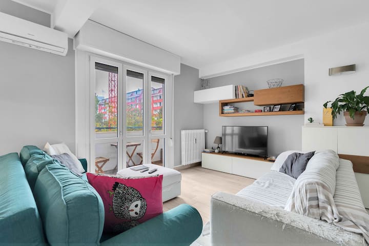 Dnevni boravak, dvosobni stan, Navigli, Milano, Porta Genova